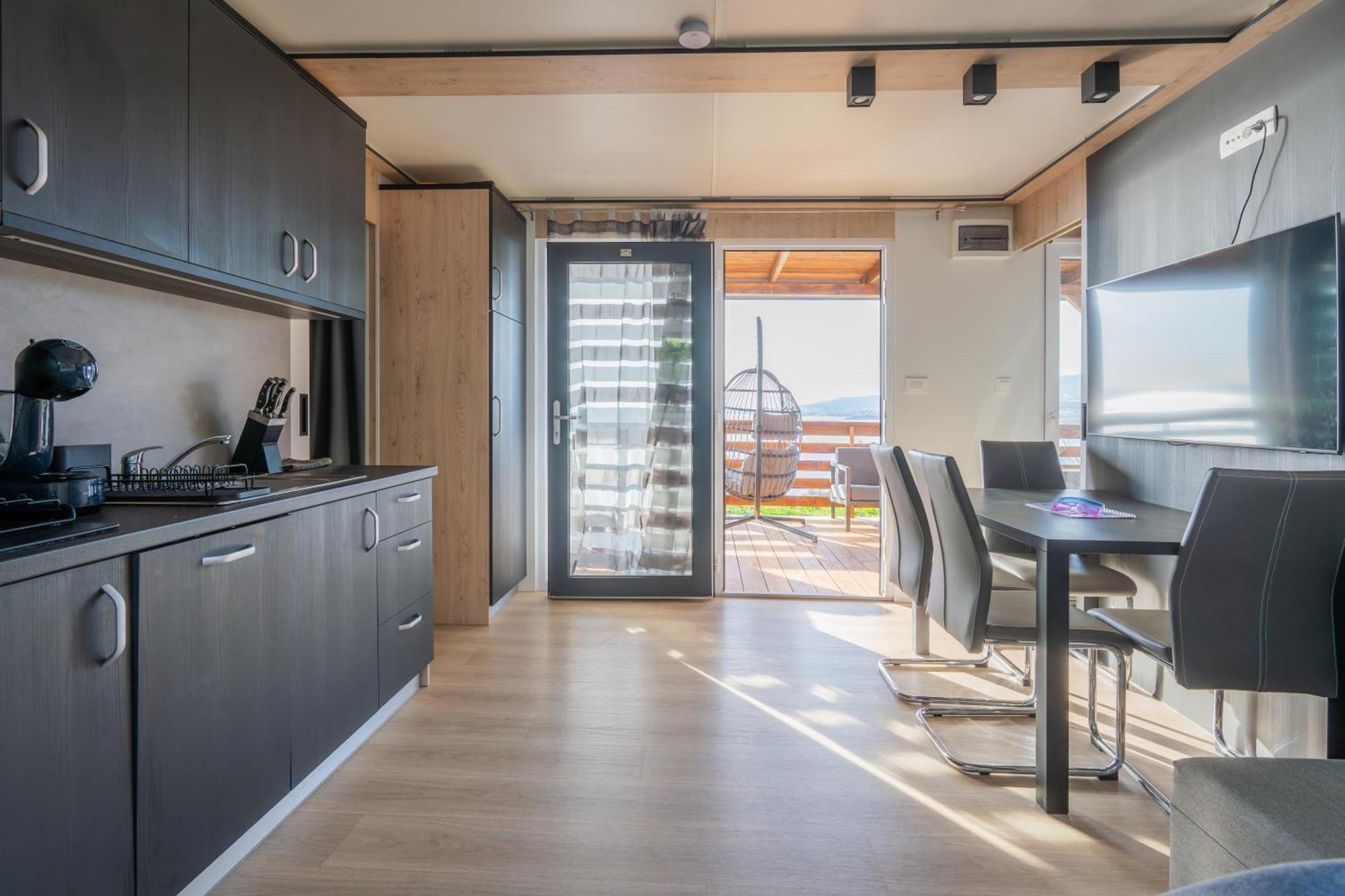 Luxury Mobile Home Zuzu Кленовица Экстерьер фото