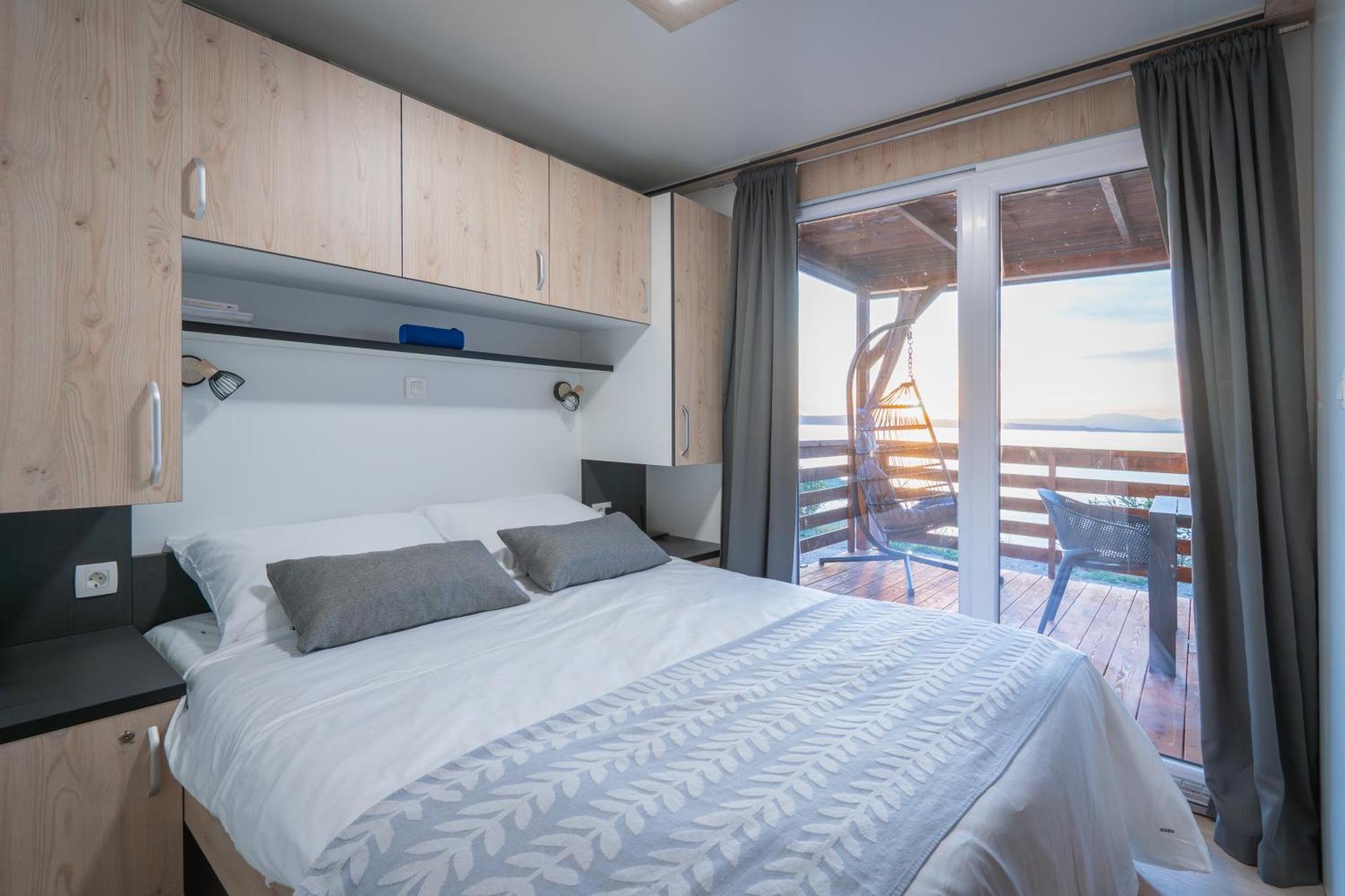 Luxury Mobile Home Zuzu Кленовица Экстерьер фото